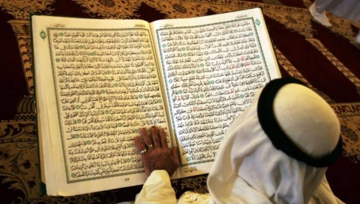 Memuliakan Al-Qur’an dan Dimuliakan Sebab Al-Qur’an