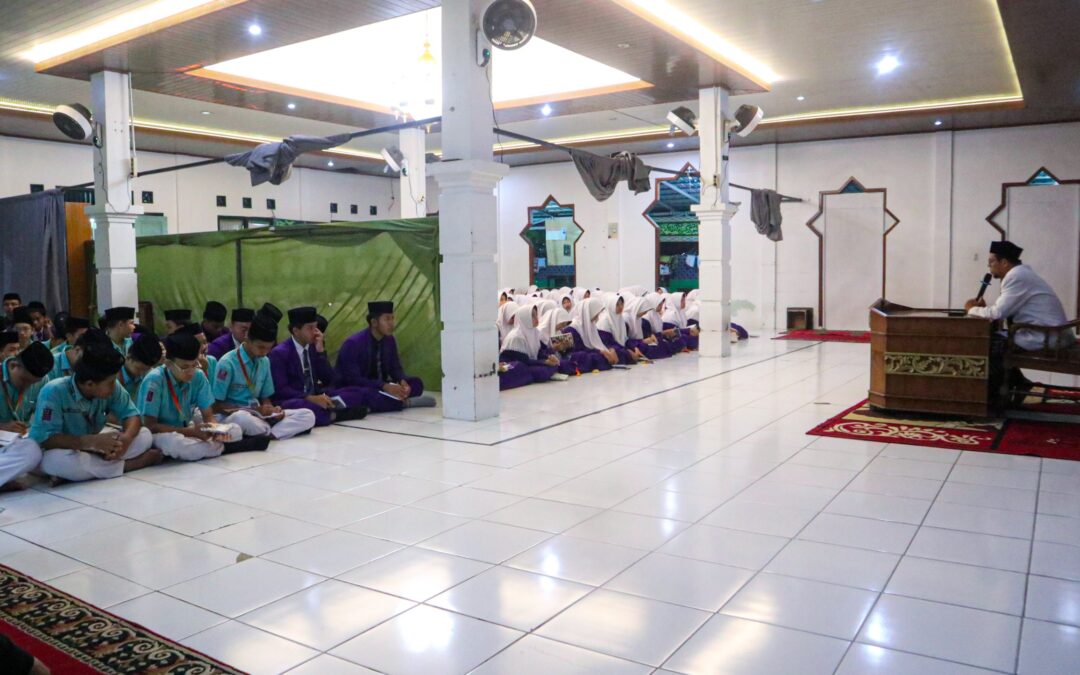 Kuliah Etiket: Saat Nilai Rapor Tak Lagi Menjadi Ukuran Utama Seorang Santri